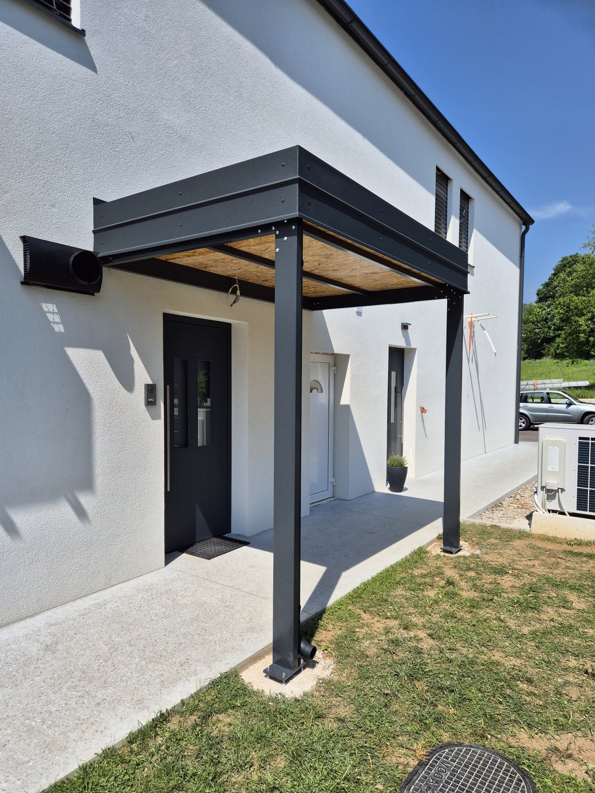 Kovinski nadstrešek in pergola po meri